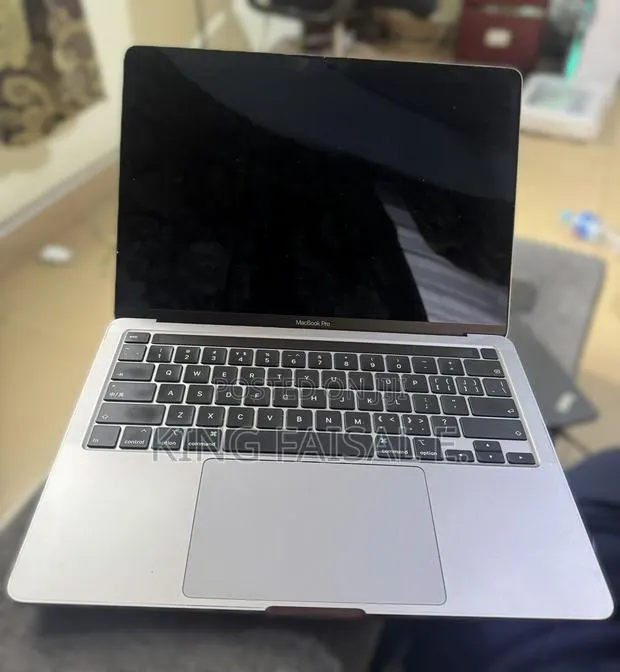 Laptop Apple MacBook Pro 2020 16GB Intel Core i5 SSD 256GB · Photo 1
