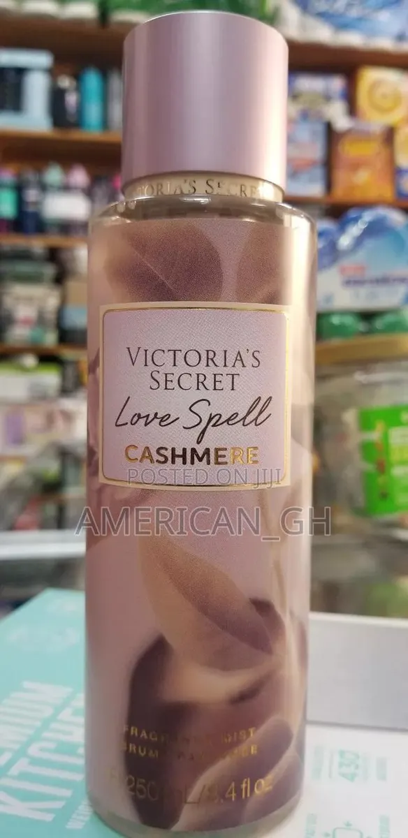 Victoria Secret ( Love Spell CASHMERE) · Photo 1