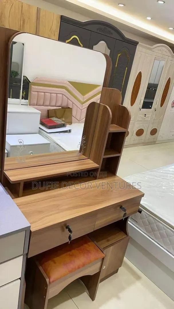 Wooden Dresser Available for Sale · Photo 1