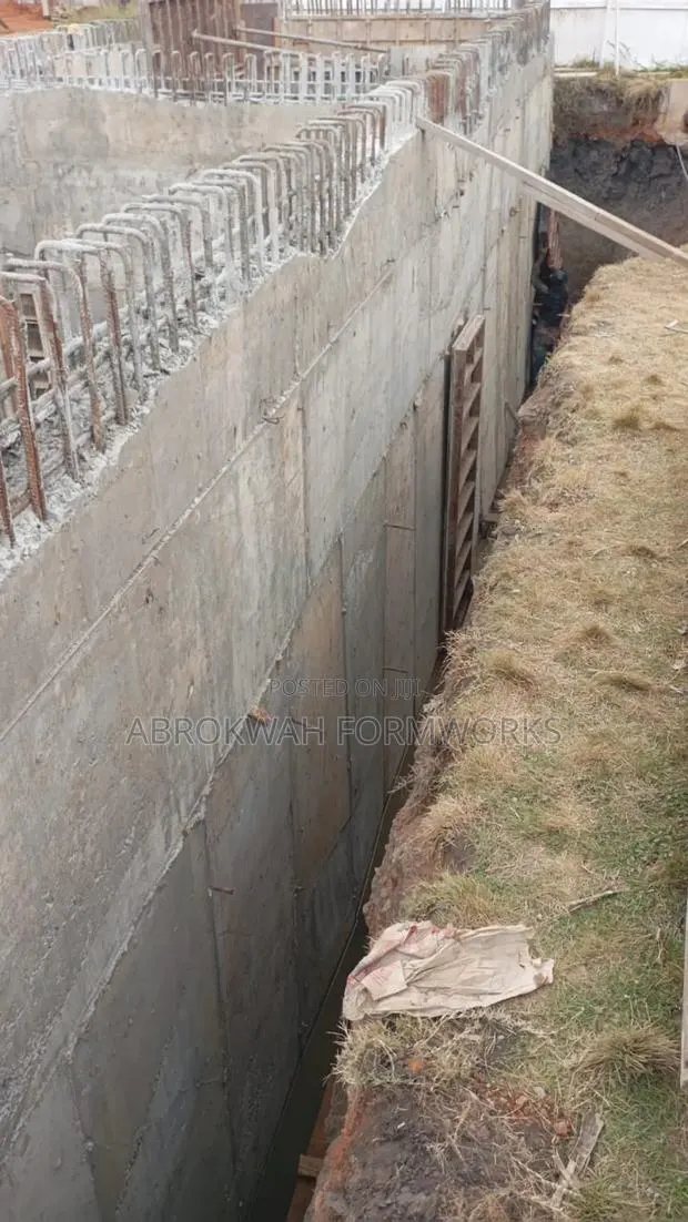 Retaining Wall /Formwork /Pool/Lift Metals/Basement Formwork · Photo 1