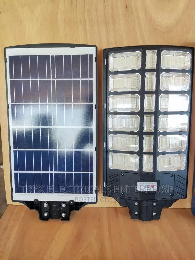 Galaxy HQ Solar Street Light ( Wide Angle)- 1000W · Photo 1