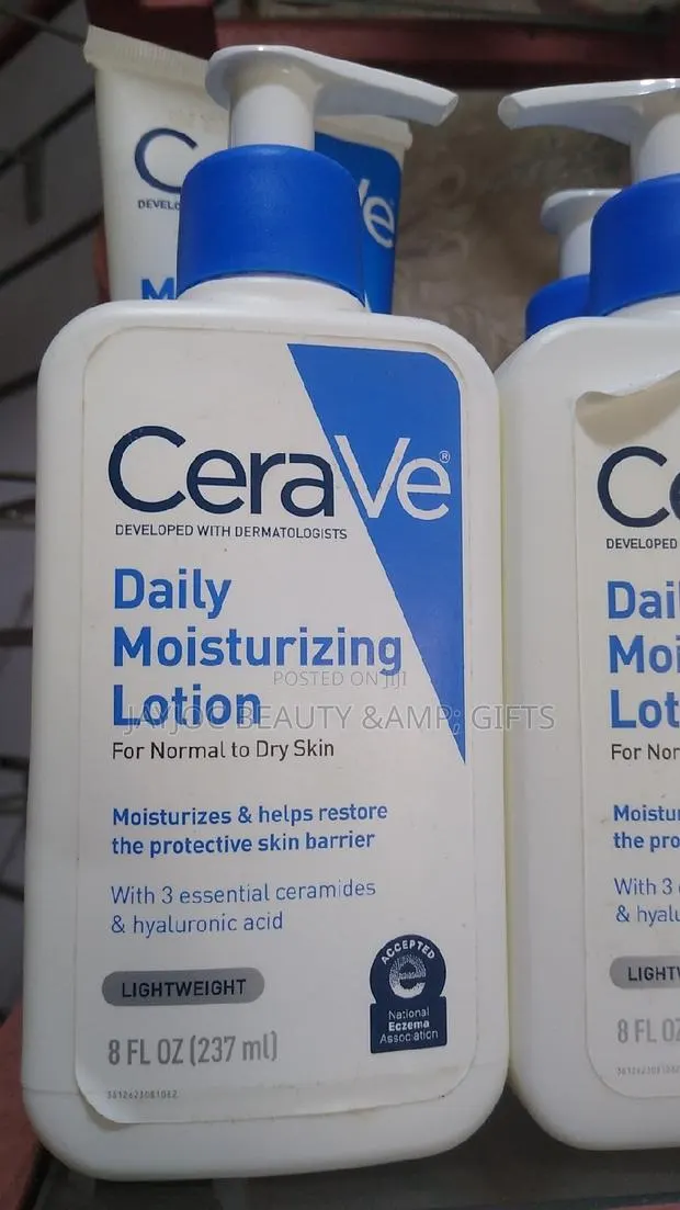 CeraVe Moisturizing Lotion · Photo 1