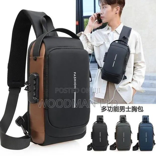 Executive Crossbody Bag · Photo 1