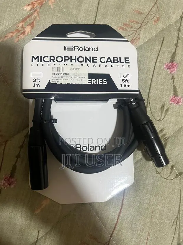 Roland Microphone Cable · Photo 1