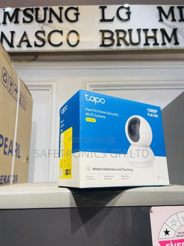 Get Adjustable Tapo Security Camera White · Photo 1