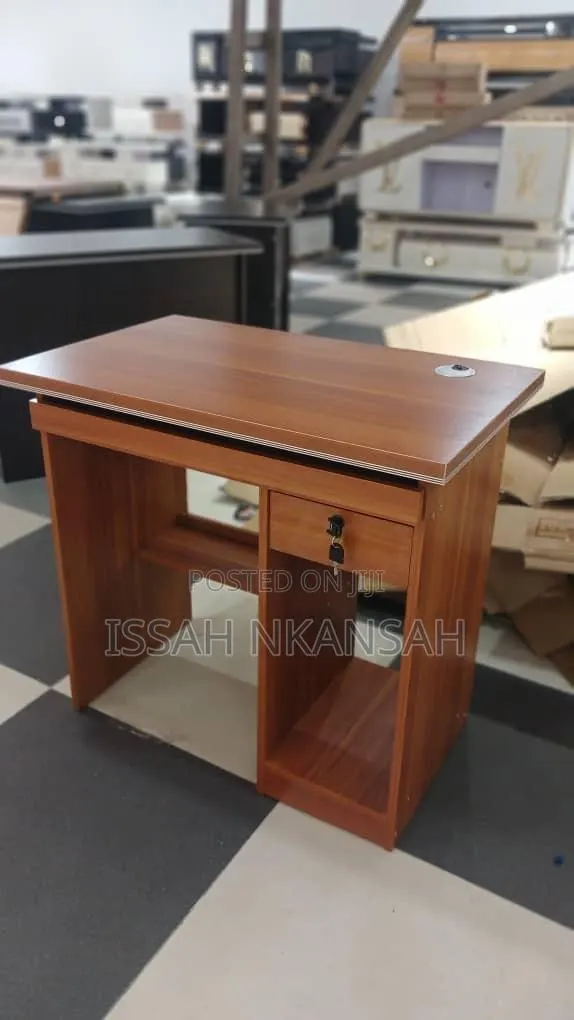 Computer Desk · Photo 1