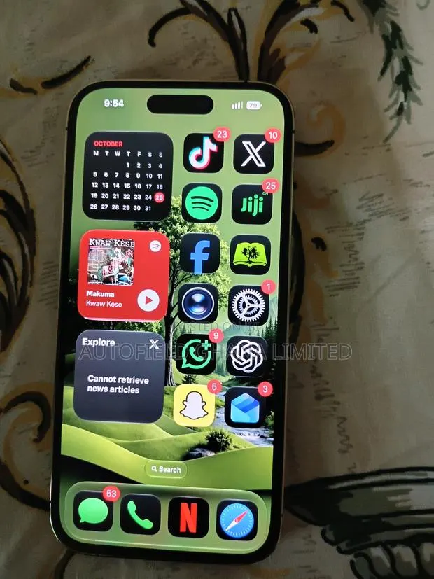 Apple iPhone 14 Pro 128 GB Gold · Photo 1