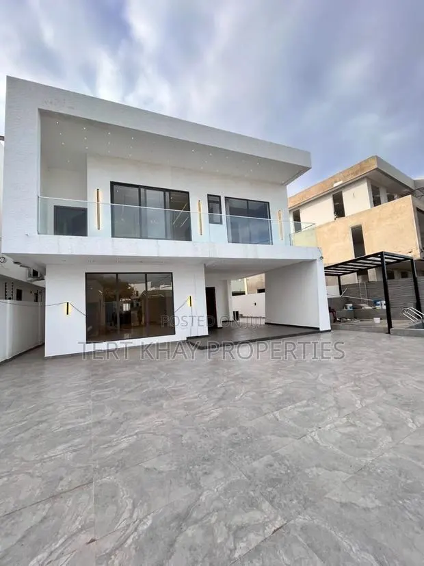 4bdrm House in Adjiringanor, Ability for sale · Photo 1