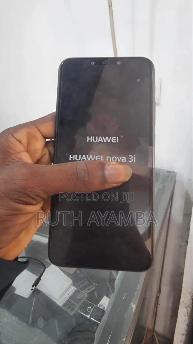 New Huawei nova 3i 128 GB Black · Photo 1