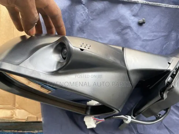 Honda HRV 2016-2020 Side Mirror One Side · Photo 1