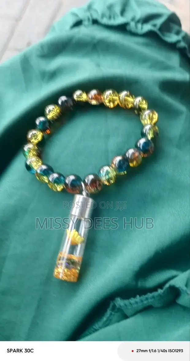 Glass Beads Bracelet · Photo 1