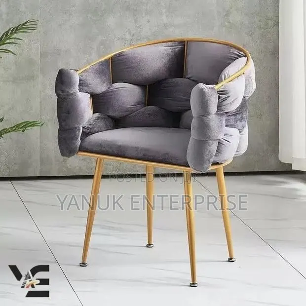 Bubble Salon/Dining Chair · Photo 1