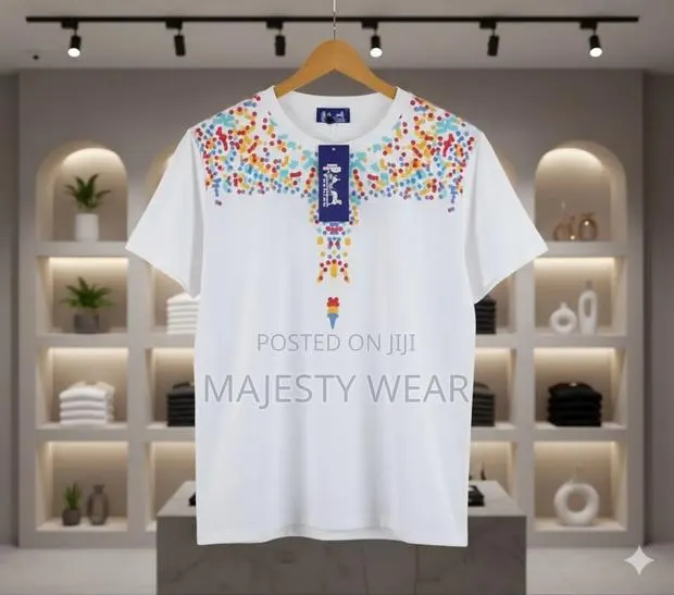 Basic Round Neck T-Shirt for Men · Photo 1