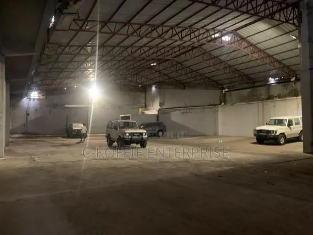 1,350 SQM Warehouse at Accra for Rent · Photo 1
