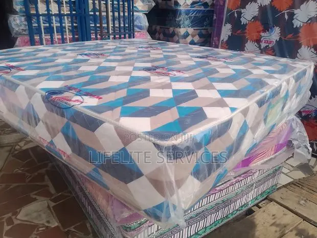 Latex Foam Mattress 12" Queen Size- Better Sleep · Photo 1