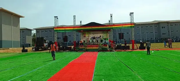 Artificial Carpet for All Your Events · Photo 1
