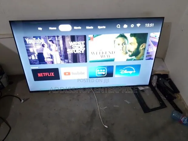 Hikers 32inches Smart TV · Photo 1