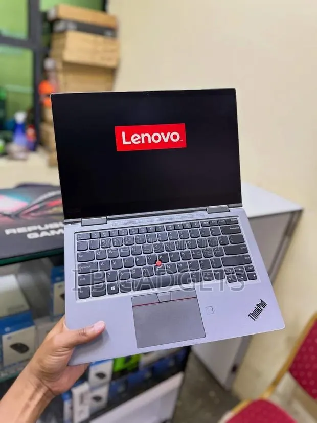 Laptop Lenovo ThinkPad X1 Yoga 16GB Intel Core i7 SSD 256GB · Photo 4