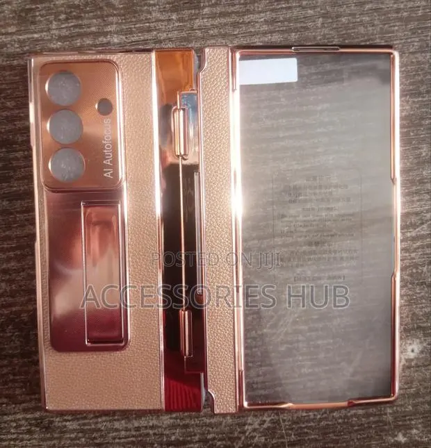 Z Fold 8 Ultra Gold Case With Inbuilt Screen Protector · Photo 1