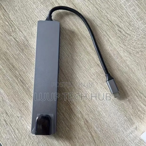 8 in 1 USB Hub With Hdmi · Photo 1