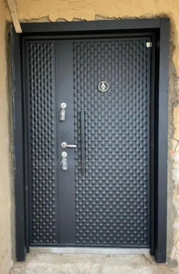 Full Metal Heavy Duty Paladin Black Door 11⁄2 Available in Sizes · Photo 1