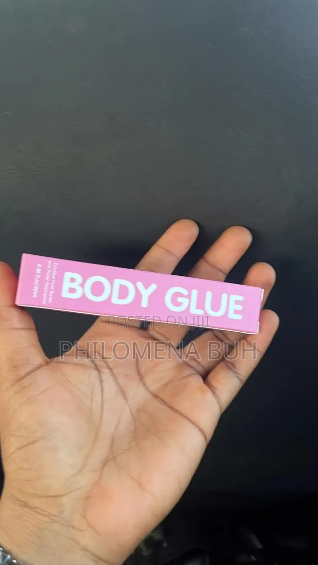 Body Glue Adhésive · Photo 1