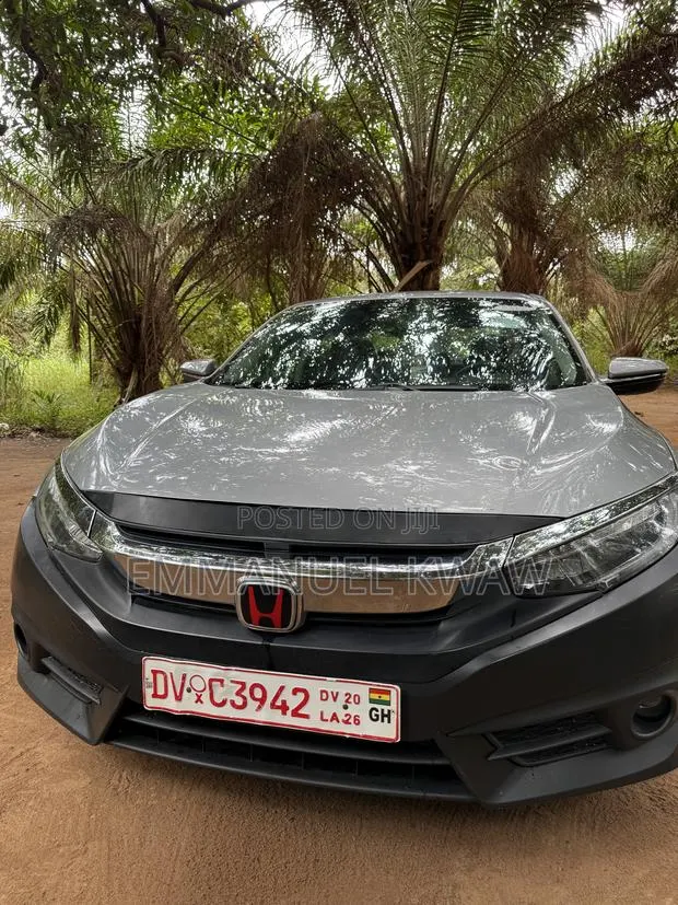 Honda Civic Touring 4dr Sedan (1.5L 4cyl) 2016 Silver · Photo 1