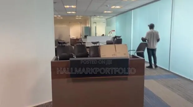 200sqm Office Space Airport · Photo 1