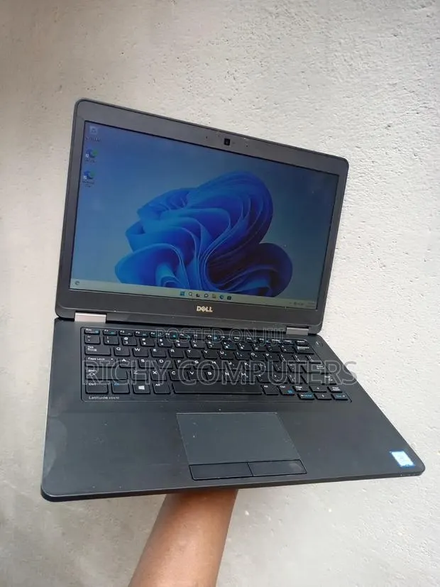 Laptop Dell Latitude 14 E5470 8GB Intel Core i5 SSD 256GB · Photo 1