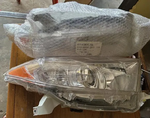 Highlander “2011,2012,2013” Headlight Pair · Photo 1