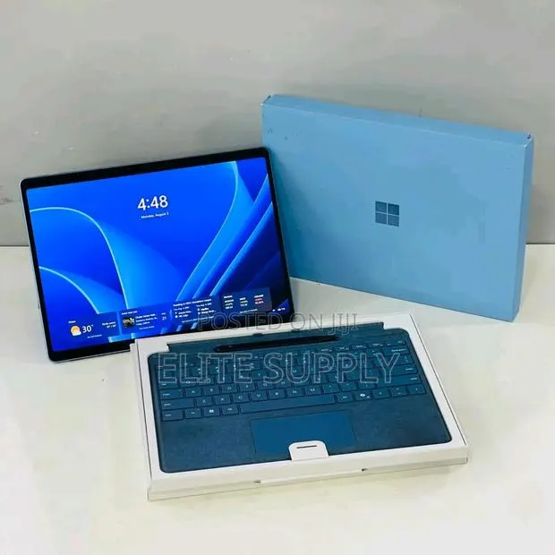 New Microsoft Surface Pro 1 TB Black · Photo 1