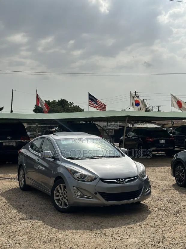 Hyundai Elantra SE 4dr Sedan (1.8L 4cyl 6M) 2015 Gray · Photo 1