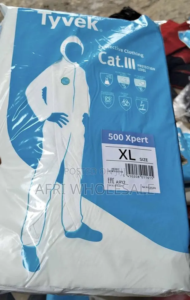 Protective Suit Disposable Coverall Overall Safety Gown Medical · Photo 1