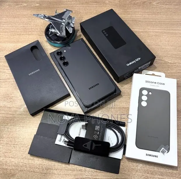 New Samsung Galaxy S23+ 512 GB Black · Photo 1