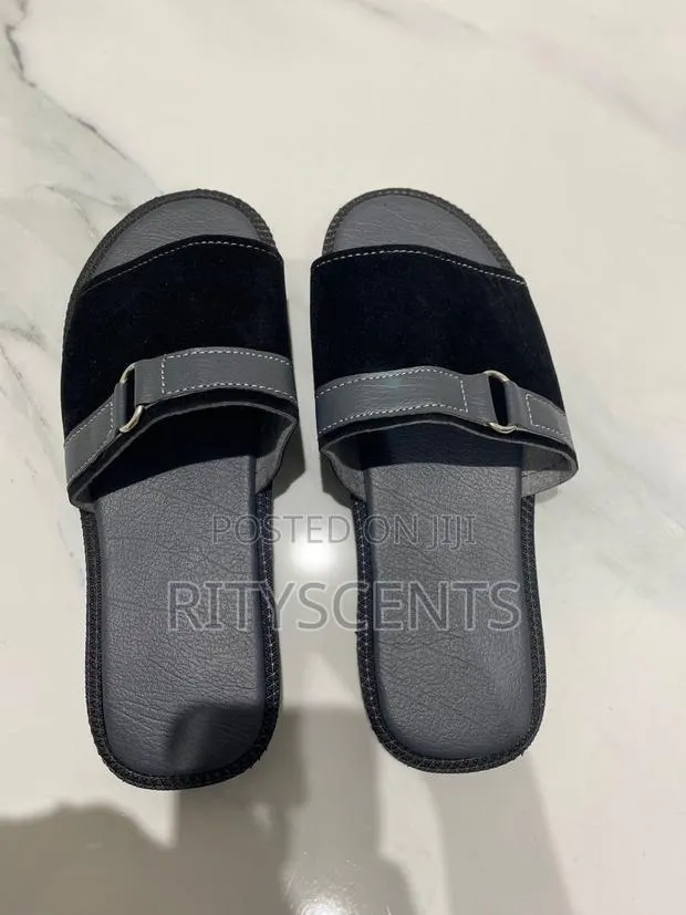 Slippers for Men · Photo 1