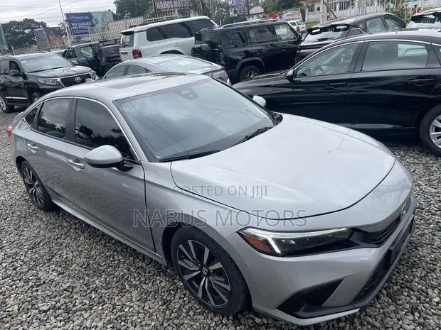 Honda Civic EX-L CVT 2023 Silver · Photo 1