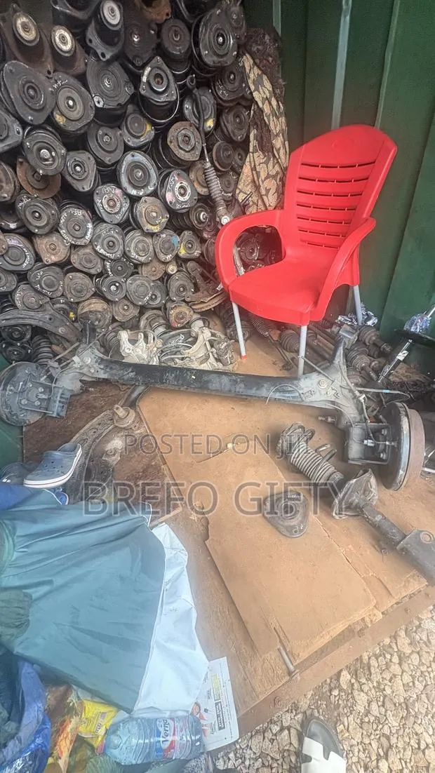 Toyota Corolla 2016 ,2018,2020 Back Axle · Photo 1