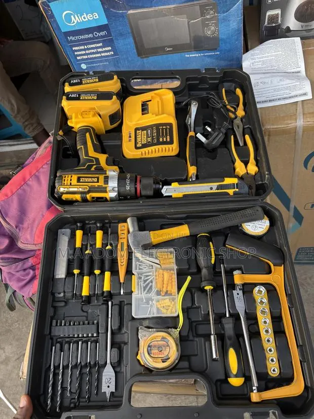 Dewalt Tool Box Full Set With Cordless Drilling Machine · Photo 1