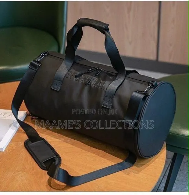 Essential Premium Duffel Travel Bag | Unisex Gym Weekend Bag · Photo 1