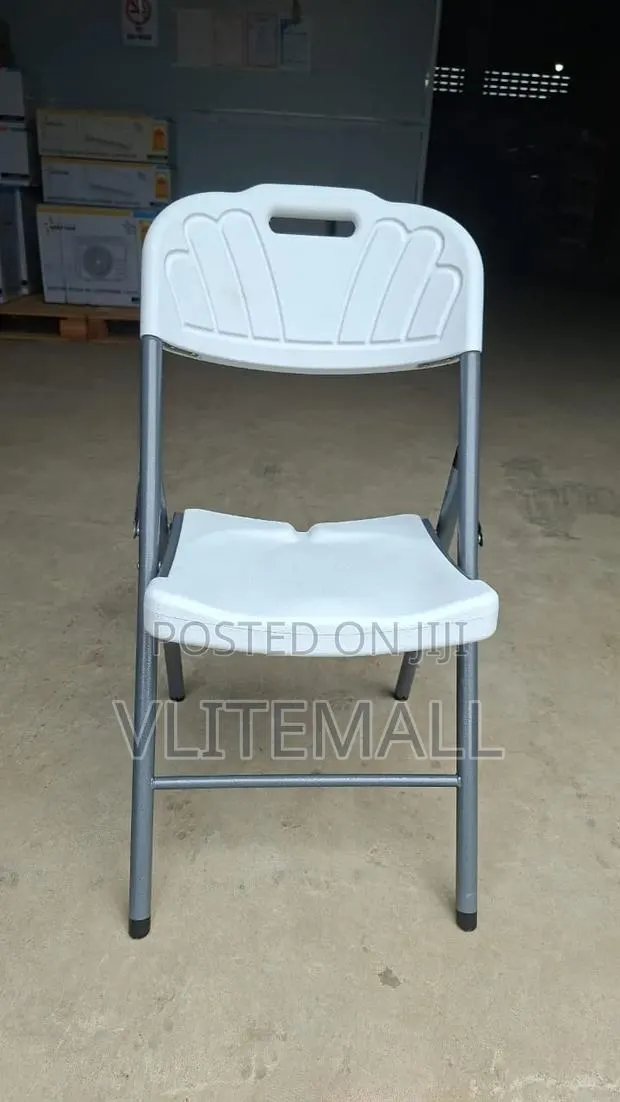 Heavy Chairs · Photo 1