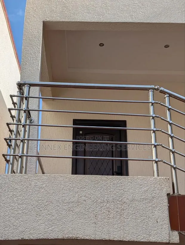 Stainless Steel Balcony Railings · Photo 1