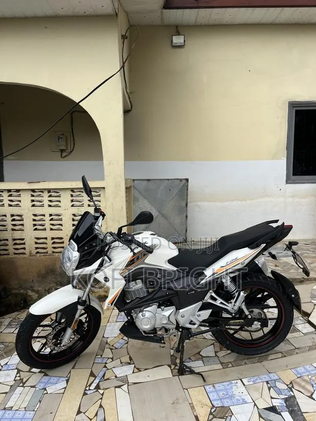 Apsonic AP Z-ONE 2025 White · Photo 1