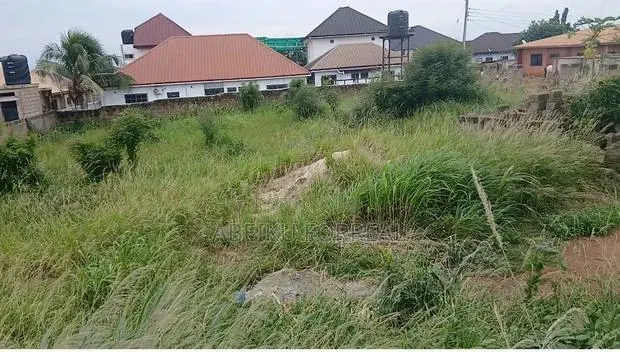 Hostel Land Close to UENR · Photo 1