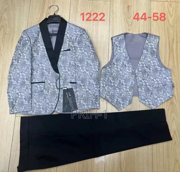 Kids Suitings and Tuxedos · Photo 1