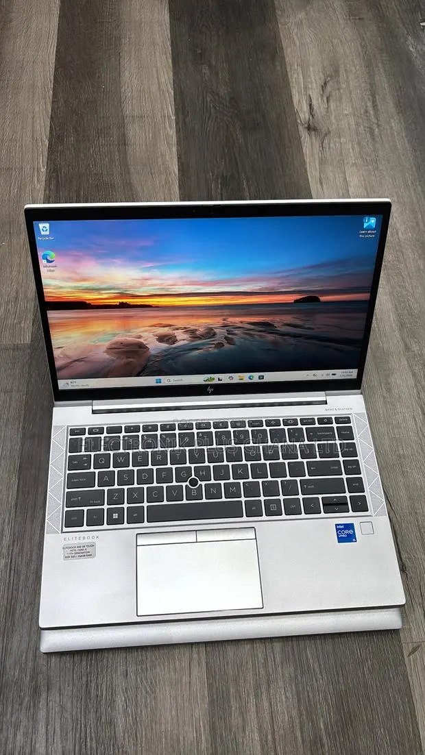 Laptop HP EliteBook 840 G8 8GB Intel Core i5 SSD 256GB · Photo 1