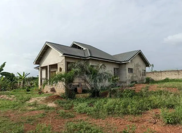 4bdrm House in Adankwaame, Kumasi Metropolitan for sale · Photo 1