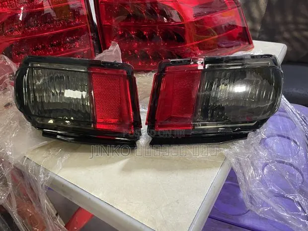 Lexus Gx460/Toyota Prado 2014-2021 Smoke Taillights Full LED · Photo 1
