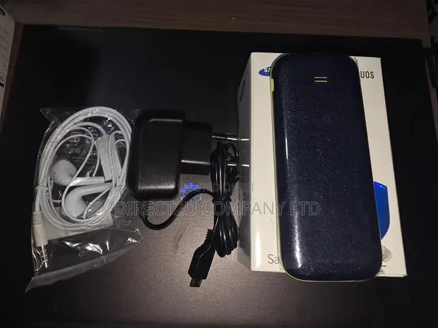 New Samsung Guru Music 2 Blue · Photo 1
