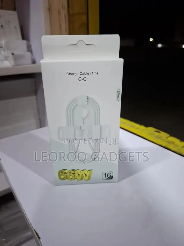 66W Type-C to Type-C Braided Fast Charge Cable (1m) · Photo 1