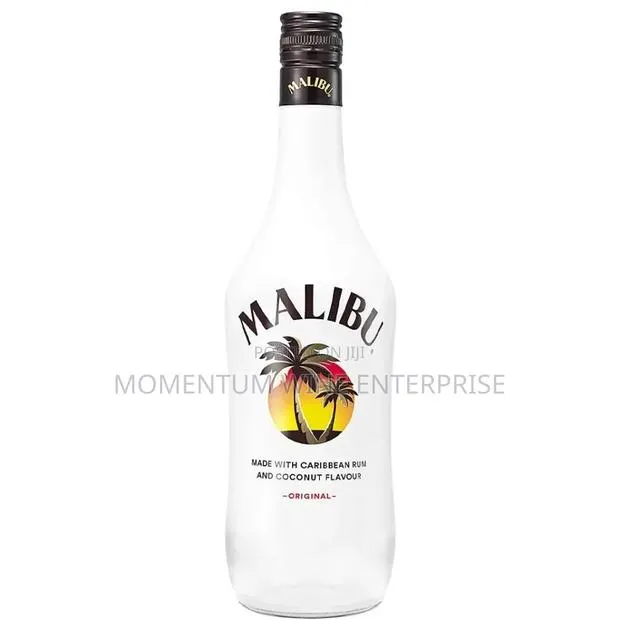 Malibu Original White Rum With Coconut Flavour 70cl · Photo 1